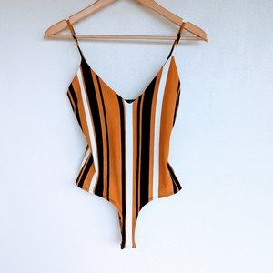 G BY GUESS Women's Adjustable Striped Bodysuit  Size M  Gold Striped